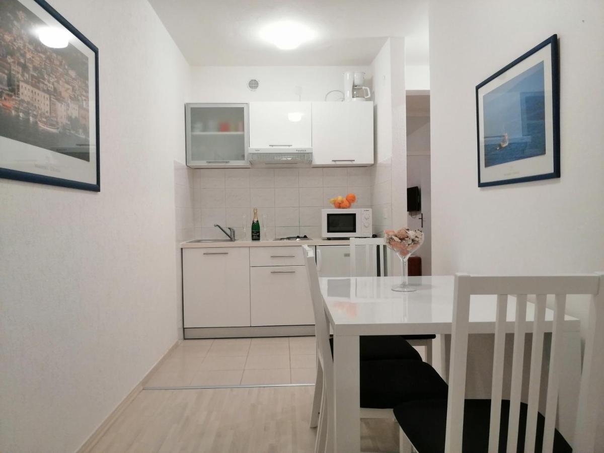 Apartment Aria Baška Voda Exteriör bild